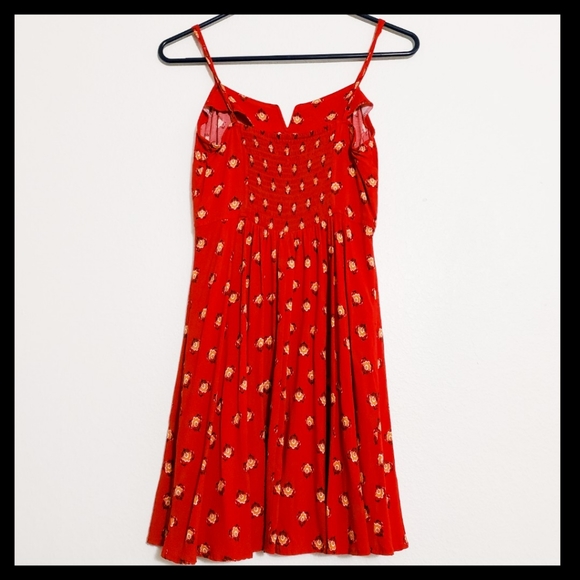 EXPRESS:Size:SP/ Red floral Mini Dress - Picture 2 of 5